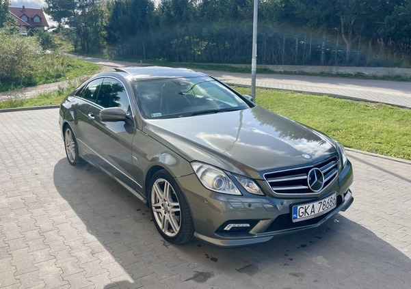 Mercedes-Benz Klasa E cena 54999 przebieg: 291000, rok produkcji 2009 z Bielawa małe 67